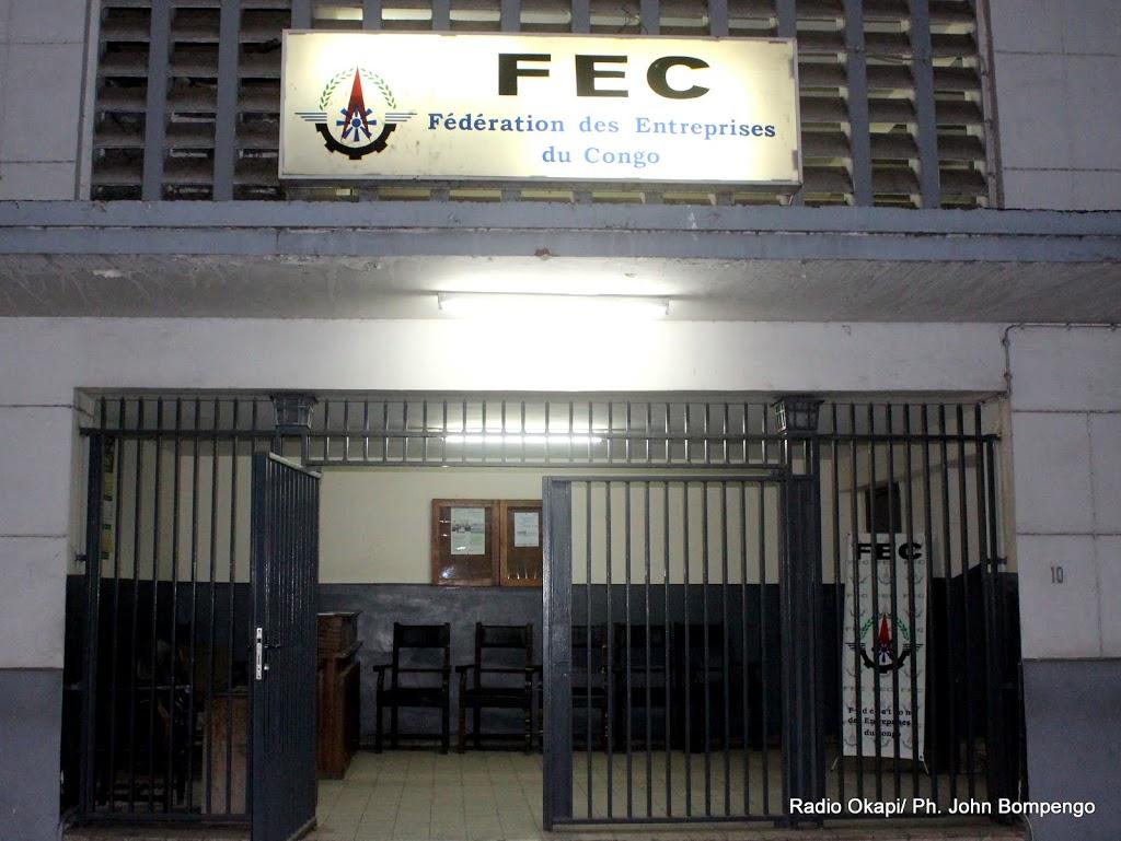 L&rsquo;entré principale du siège national de la Fec à Kinshasa. Radio Okapi/ Ph. John Bompengo