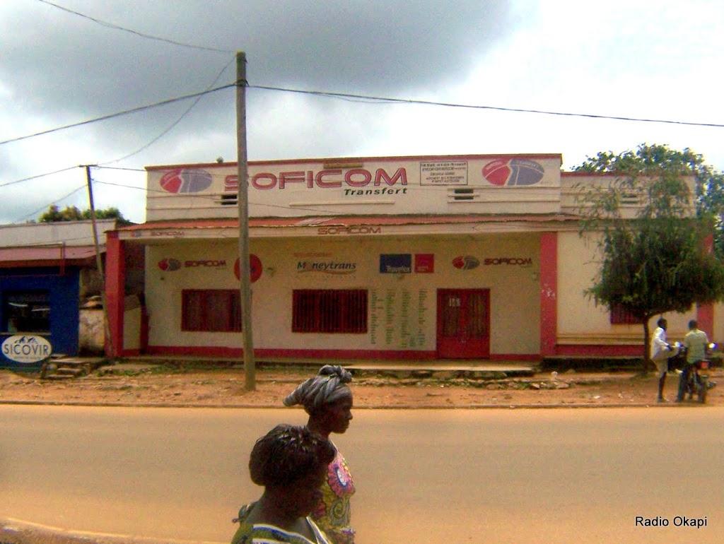 Devant la représentation de SOFICOM à Beni (Nord-Kivu). 13/11/2016. Ph. Radio Okapi/Freddy Lufulwabo