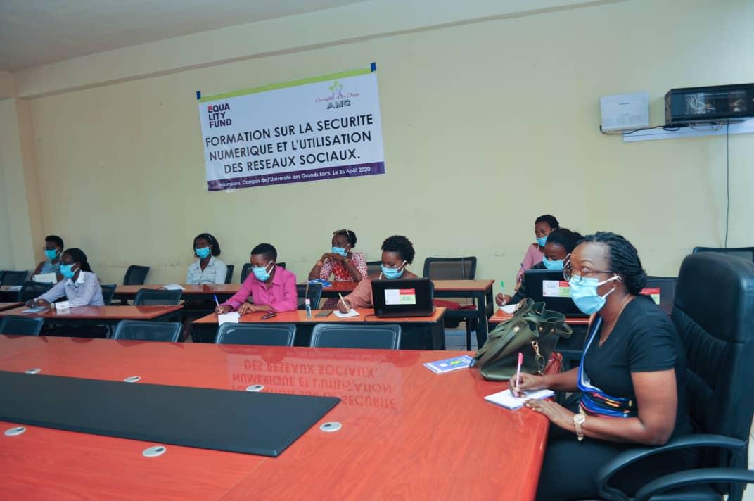 Les participants en pleine formation sur la sécurité numérique/Photo prise par Bizos Ndongozi