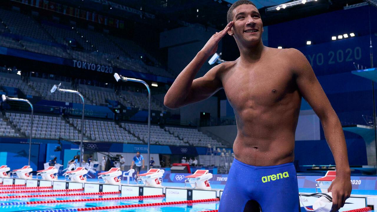 TOKYO, JAPAN – JULY 25: Ahmed Hafnaoui of Team Tunisia celebrates after winning the Men&rsquo;s 400m Freestyle Final on day two of the Tokyo 2020 Olympic Games at Tokyo Aquatics Centre on July 25, 2021 in Tokyo, Japan. (Photo by Diego Souto/ Quality Sport Images/Getty Images)