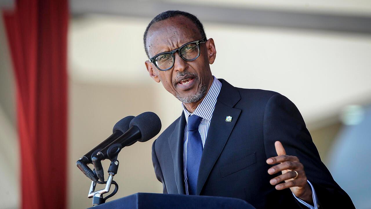 FILE – In this Tuesday, Feb. 11, 2020 file photo, Rwanda&rsquo;s President Paul Kagame speaks during the state funeral of Kenya&rsquo;s former president Daniel arap Moi, at Nyayo Stadium in the capital Nairobi, Kenya. The new book « Do Not Disturb » by British author Michela Wrong questions why some in the international community continue to praise Rwandan President Paul Kagame despite repression in his central African country. (AP Photo/John Muchucha, File)